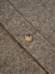 The button detail on the KESTIN Kinnaird Shirt.